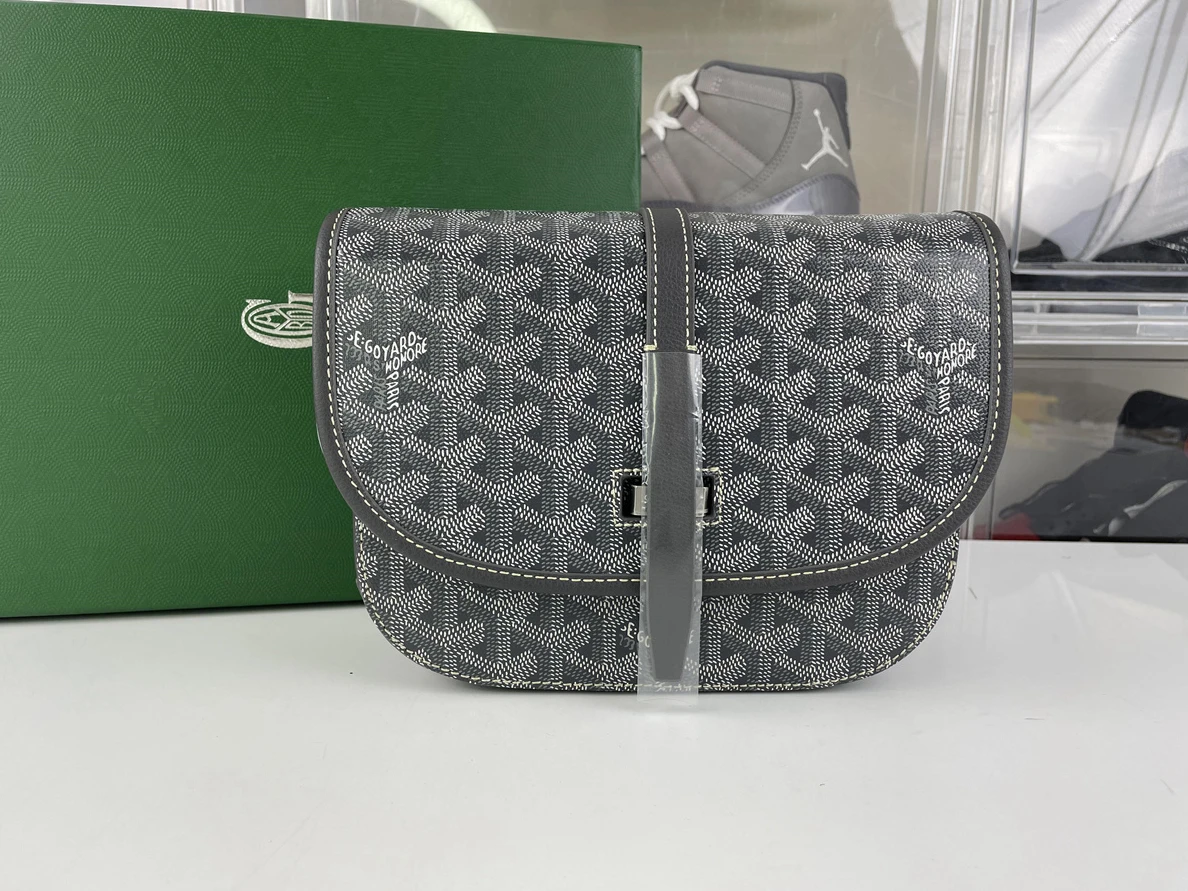WellDesigned GOYARD Grey Belvedere postal bag ( 22 x 16 x 6cm) 231