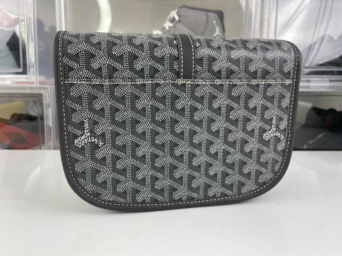 WellDesigned GOYARD Grey Belvedere postal bag ( 22 x 16 x 6cm) 231