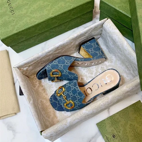 WellDesigned Gucci Slipper 3112
