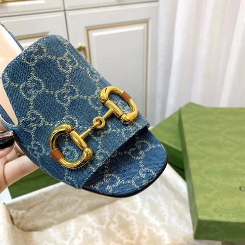WellDesigned Gucci Slipper 3112