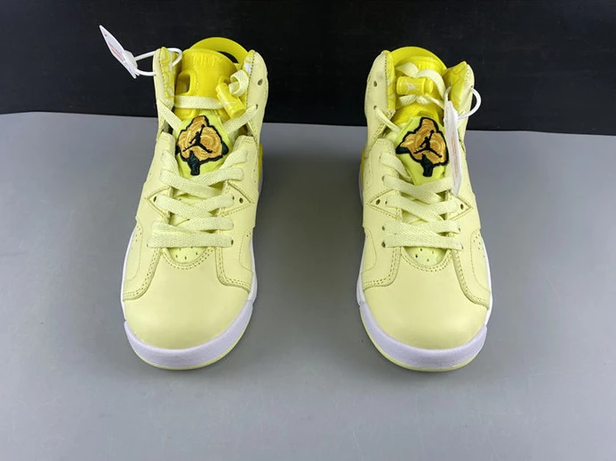 WellDesigned Jordan6 Dynamic Yellow Floral 543390-800 1009