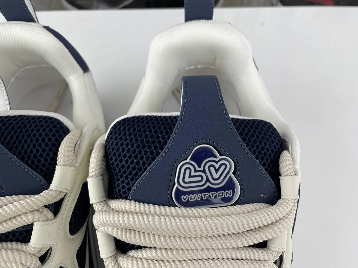 WellDesigned Louis Vuitton LV trainer Dark Blue Four Leaf Clover 197