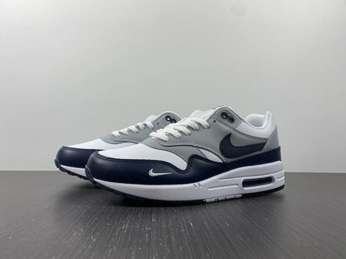 WellDesigned Nike Air Max 1 LV8 Obsidian DH4059-100 2567