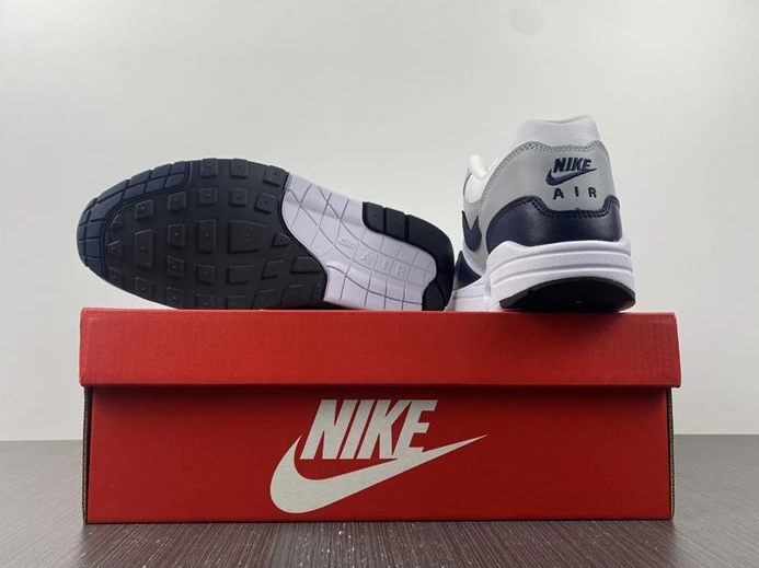 WellDesigned Nike Air Max 1 LV8 Obsidian DH4059-100 2567