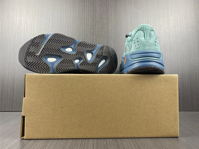 adidas Yeezy Boost 700 Faded Azure GZ2002 AllSeason 2987