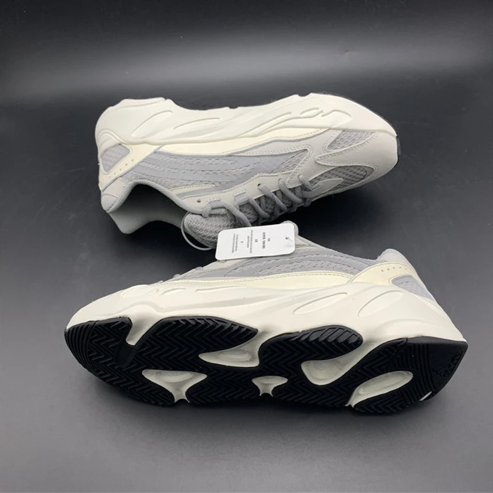 adidas Yeezy Boost 700 V2 Static EF2829 DailyWear 3009