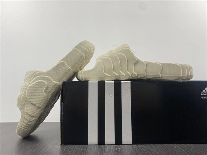 MaikeSneakers ADIDAS New Colleettion AllSeason 5400