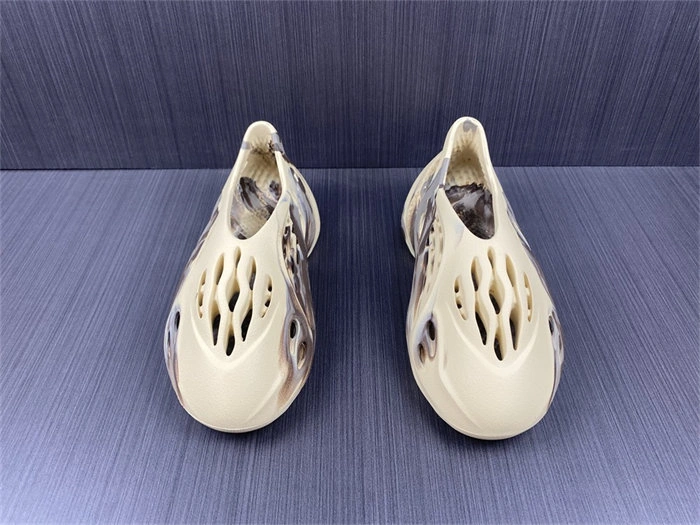 ADIDAS YEEZY Foam RNNR MX Cream Clay GX ZipUp 5379