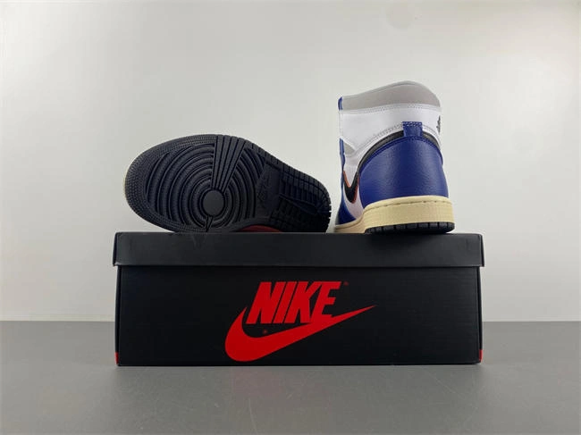 Aaa fake watches Snug Air Jordan 1 High OG DZ5485- 3588
