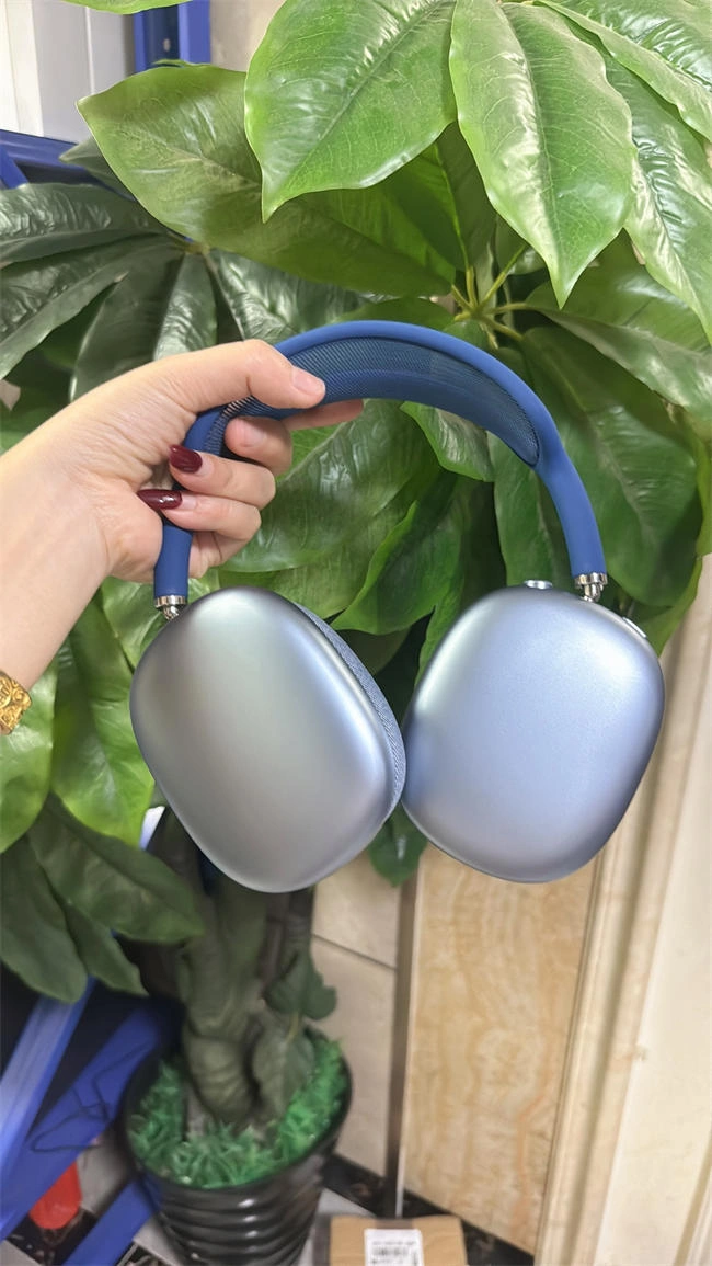 AirPods Max blue DailyWear 5852