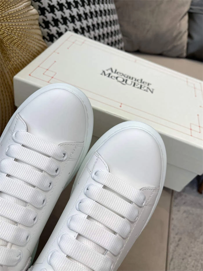 Bmlin shoes Alexander McQueen Oversized Unisex 2587