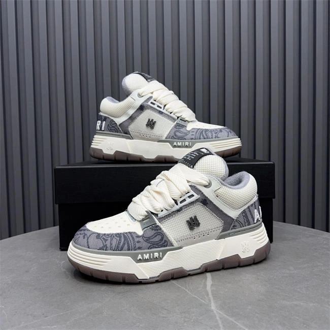 Effortless Amiri MA-1 Sneaker 653