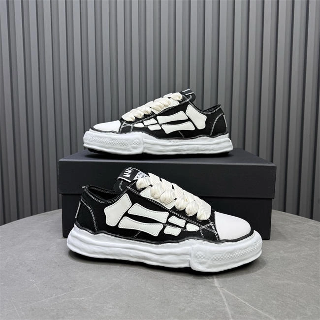 HYPE Amiri Sneaker Modern 616