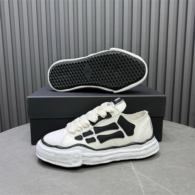 Efficient Amiri Sneaker 614