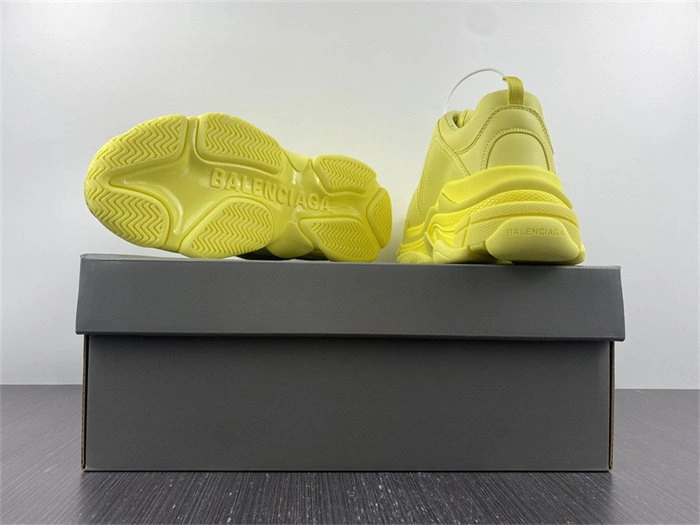 BLCG TRIPLE S SNEAKER 524039 W1FB5 EasyMatch 4472