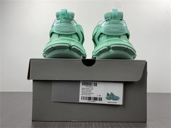 FashionForward BLCG Track Recycled Green  542436 W3FE3 4434