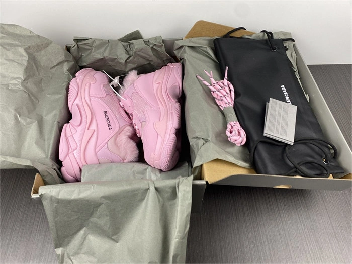Cheap Hot BLCG Triple S Fake Fur Pink  668562 W3CQ5 Versatile 4438