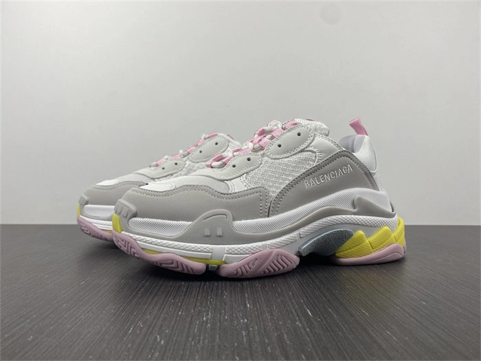 HYPE BLCG Triple S White Yellow  524039 W2FW4 TopPick 4451