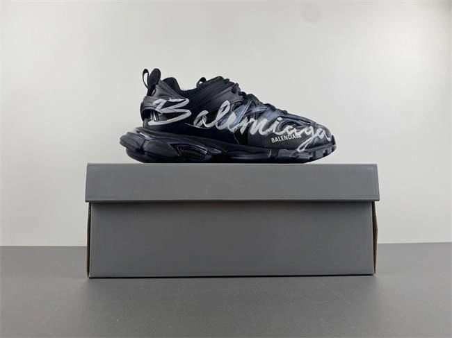 HYPE Compact Balenciaga  542023 WTRHW 4293