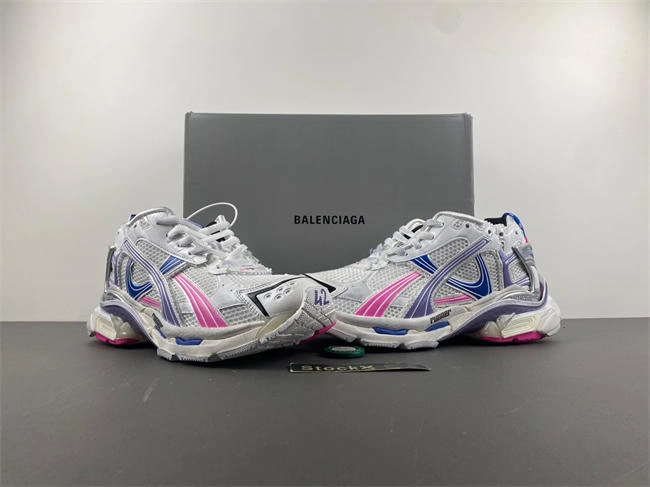 First bag ru Balenciaga  772774-W3RNY- Efficient 4307