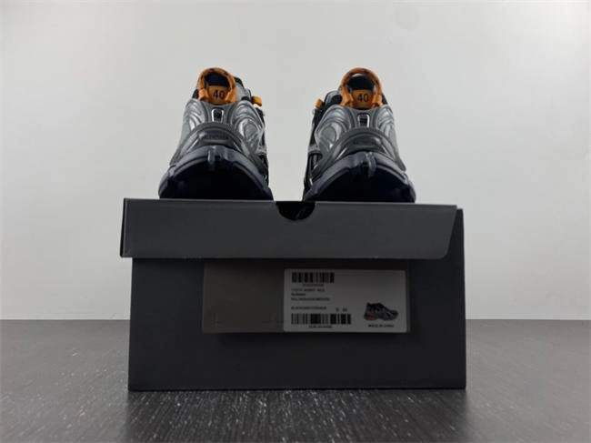 Durable Balenciaga 772774-W3RNY- 4321