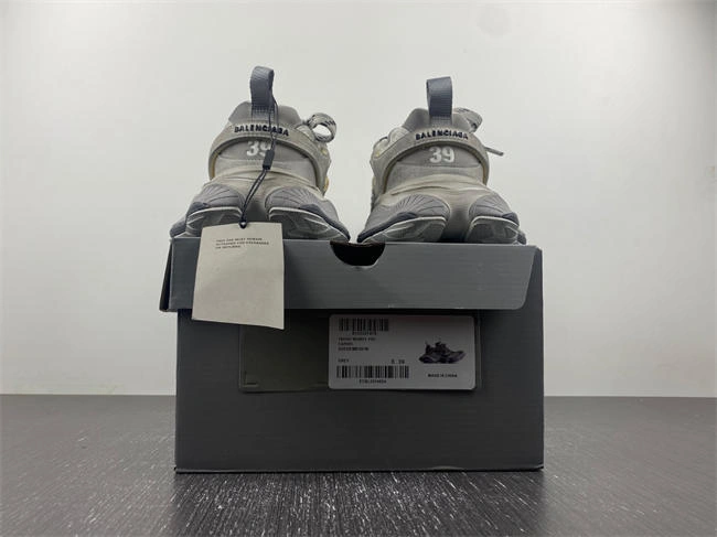 Cheap MAX Balenciaga 784341 W2MV1 Minimalist 4316
