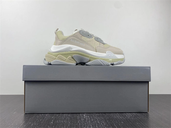 Cheap Attractive Balenciaga Triple S 524039 W2FW4 4366