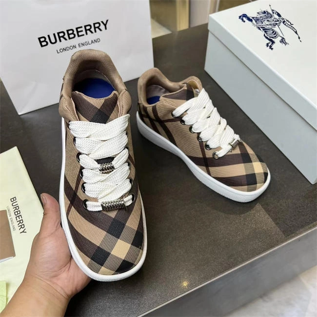Cheap Burberry Sneaker AllSeason 2610