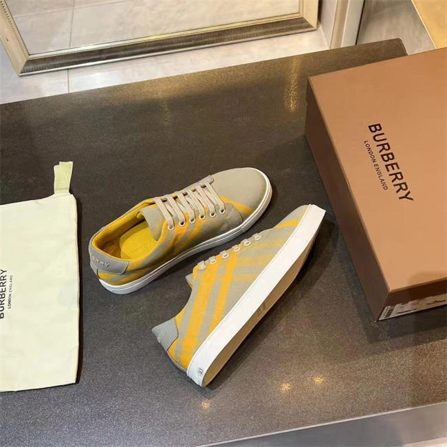 Rep MAX FlexibleFit Burberry Sneaker 2619