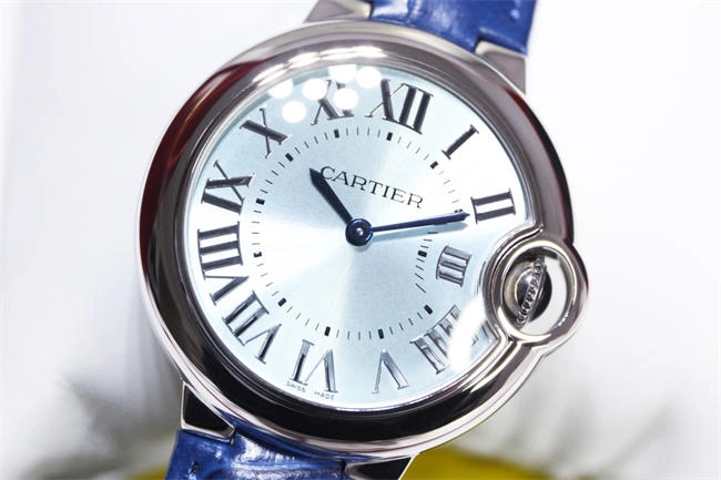 HYPE Vibrant CARTIER 3K Blue balloon 28mm quartz 5917