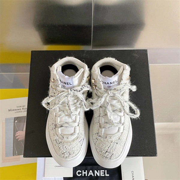 Aaa replica bags Lightweight CHANEL 2166