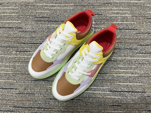 Kicked Out Shoe Store TimelessDesign CL 2898