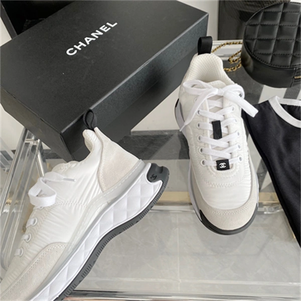 Seasonal Chanal Sneakers 2177