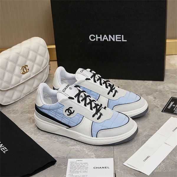 Modern Chanal Sneakers 2214