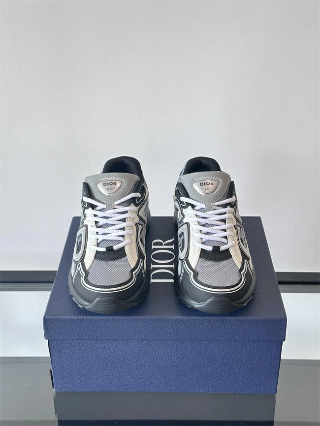 Rep Husky DIOR 30 DR Refined 1032