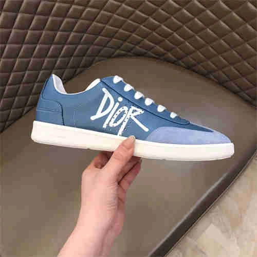 Cheap Stretchable DR Sneaker 1130