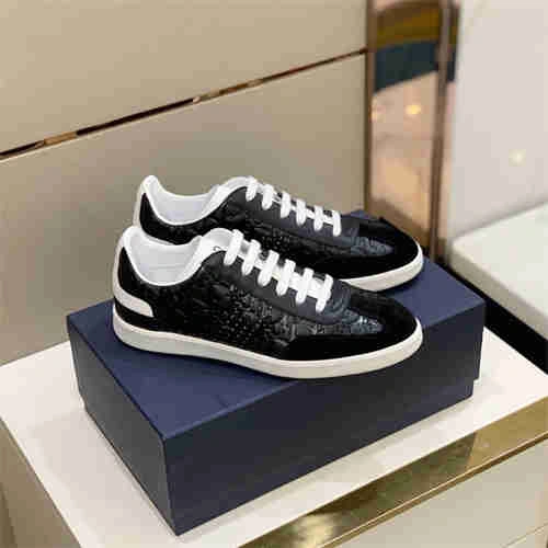 Cheap Husky Sleek DR Sneaker 1147