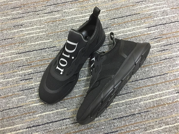 Sleek Dior Sneaker 1271