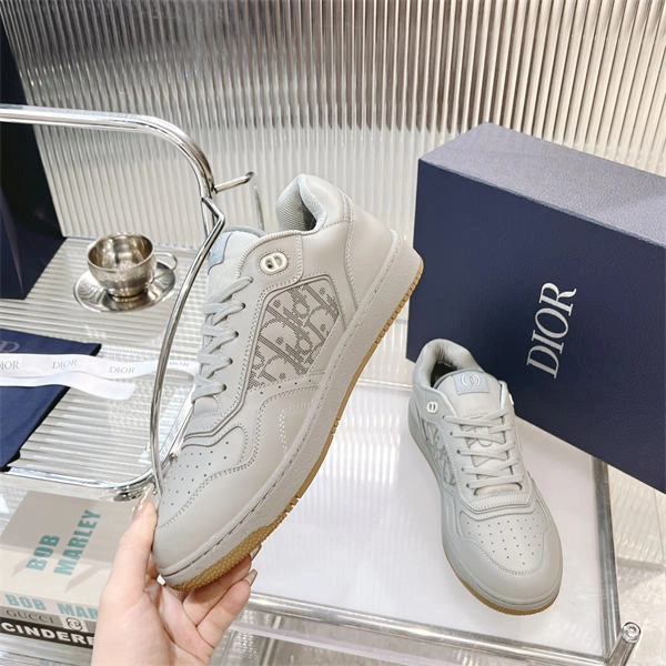 RelaxedFit Dr B27 Sneaker 1378