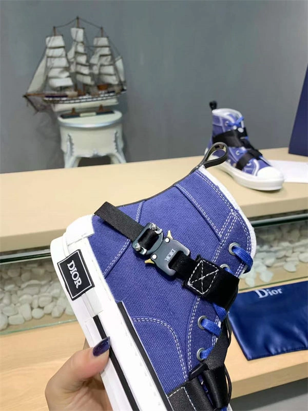 Kicked Out Shoe Store Neat Dr 1442