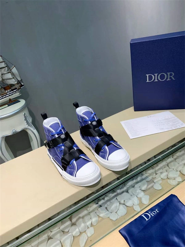 Kicked Out Shoe Store Neat Dr 1442
