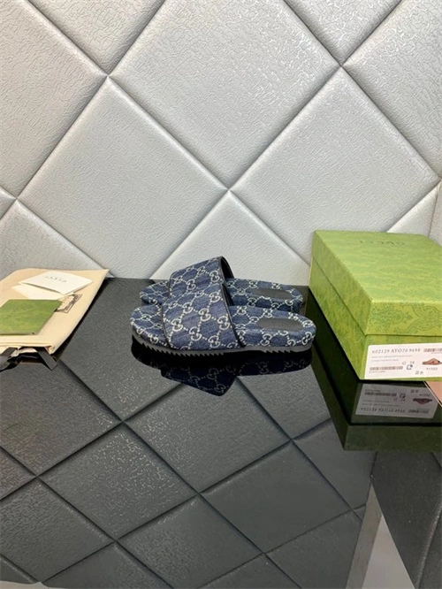 Rep Refined Gocci Slipper 5757
