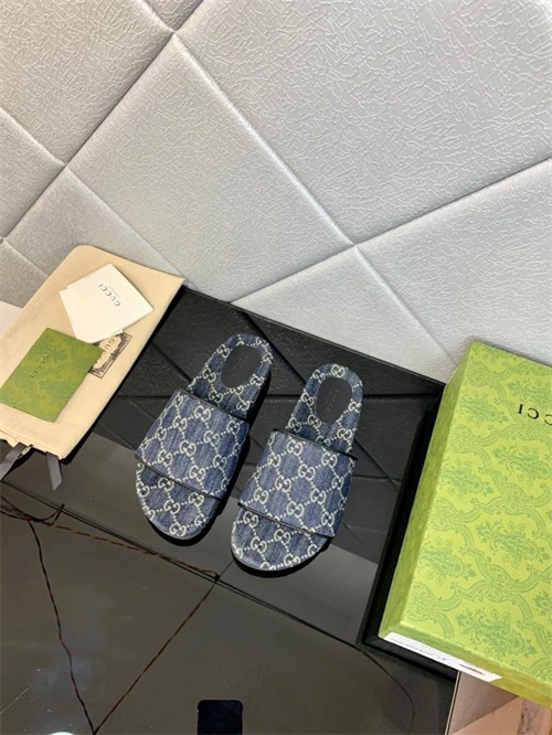 Rep Refined Gocci Slipper 5757