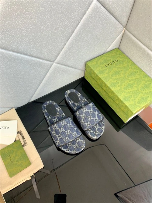Rep Refined Gocci Slipper 5757