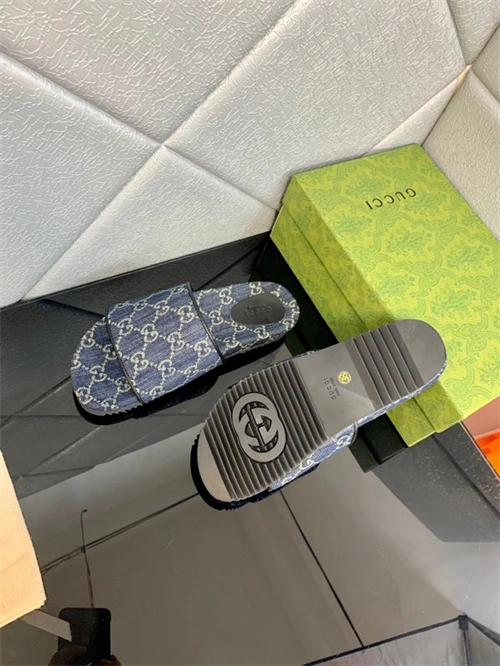 Rep Refined Gocci Slipper 5757