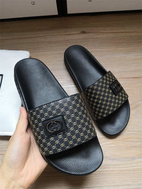 Lightweight Gocci Slipper 5700