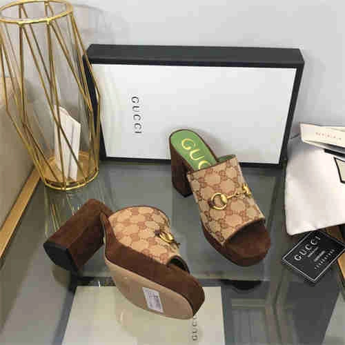 MaikeSneakers Unique Gocci Slipper 5647