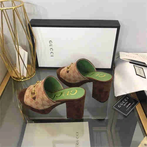 MaikeSneakers Unique Gocci Slipper 5647