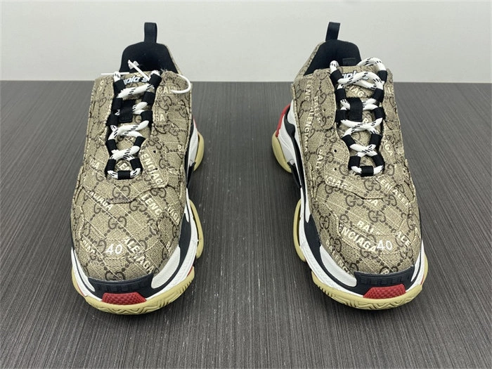 Chic Gocci x BLCG The Hacker Project Triple S Beige  677192 ULZ10 38