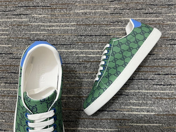 Sporty Gucci Ace Sneaker 112